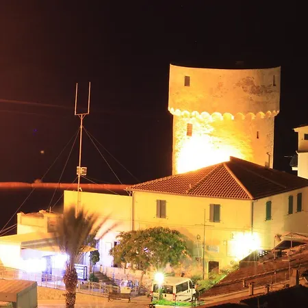 Bahamas 2* Giglio Porto