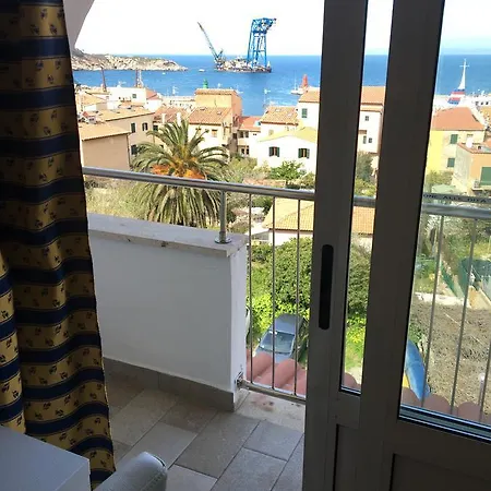 Hotel Bahamas 2*