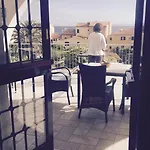 Bahamas 2*