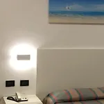 Bahamas 2*
