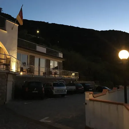 Bahamas ג'יליו פורטו