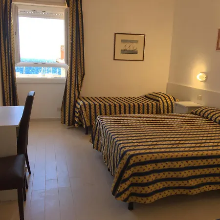 Bahamas 2* ג'יליו פורטו