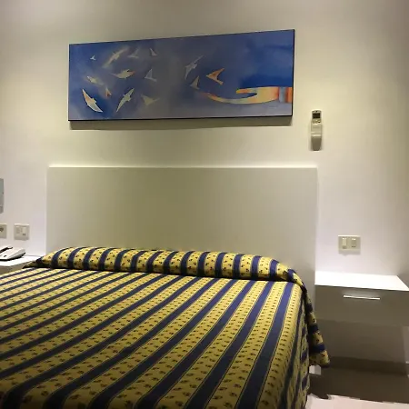 Bahamas 2* ג'יליו פורטו