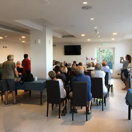 Bahamas ג'יליו פורטו